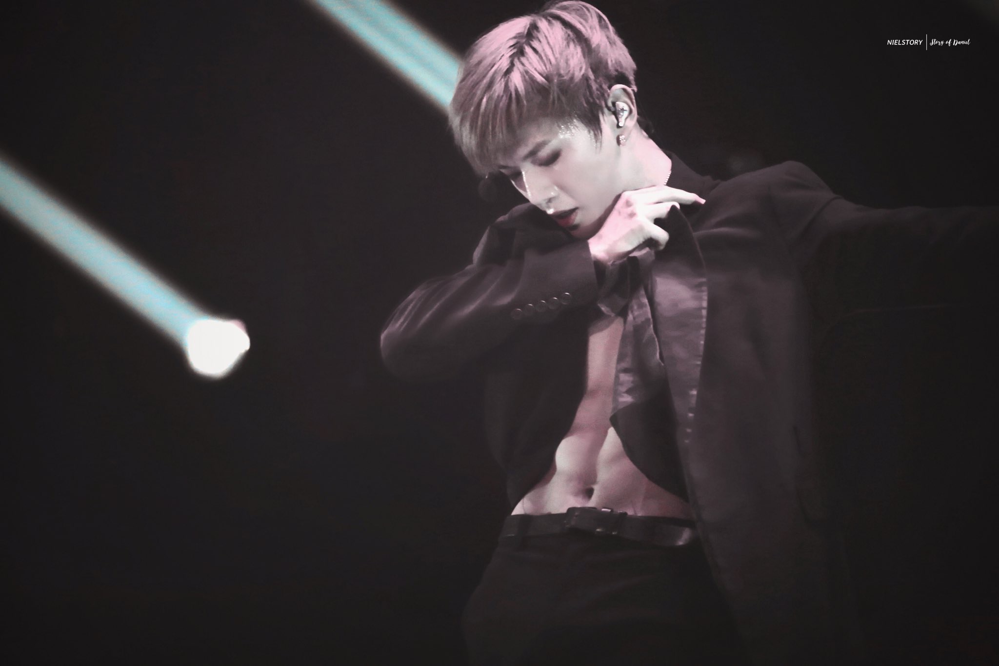 강다니엘은 운동 각잡고 하는것도 아닌데 몸이이래 | 인스티즈