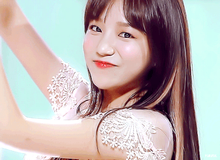 조유리는 저 얼굴에 저 보컬인게 너무 강점이야... | 인스티즈