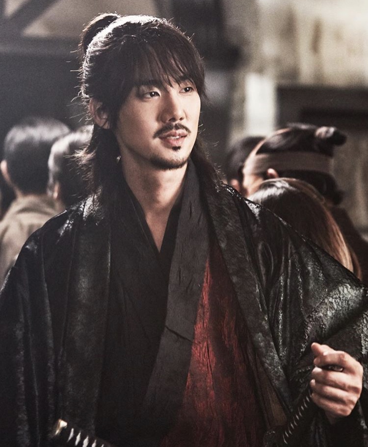 주지훈 유연석 같은 화면에서 보고싶은거 나뿐이여? | 인스티즈