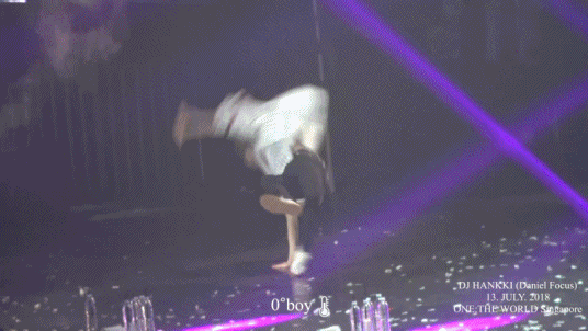 저기 제가 대형견은 처음이라 그런데 아무래도 저희 개가 좀 특이한 거 같아서요... | 인스티즈