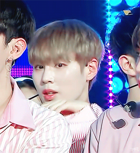 와,, 하성운 1년 전 오늘 내가 젤 좋아하는 날임 | 인스티즈