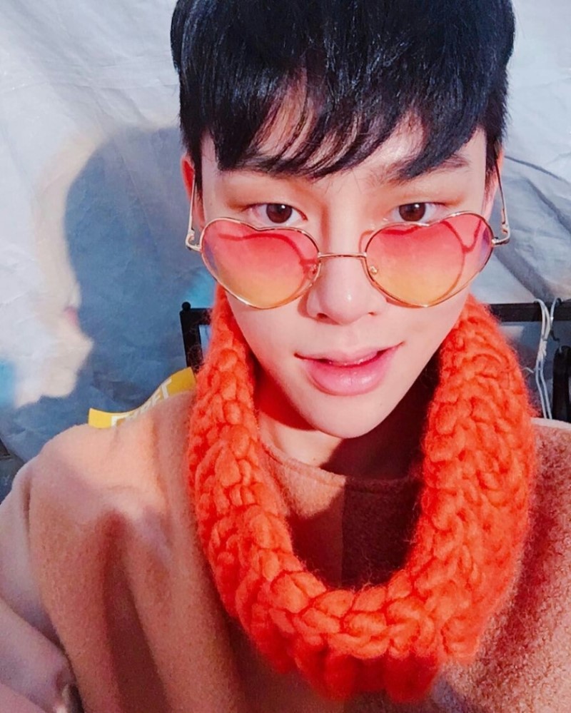 풀떼기들한테 초면orㄹㅇ 오랜만인 현빈이 짤 보여주겠긔 | 인스티즈