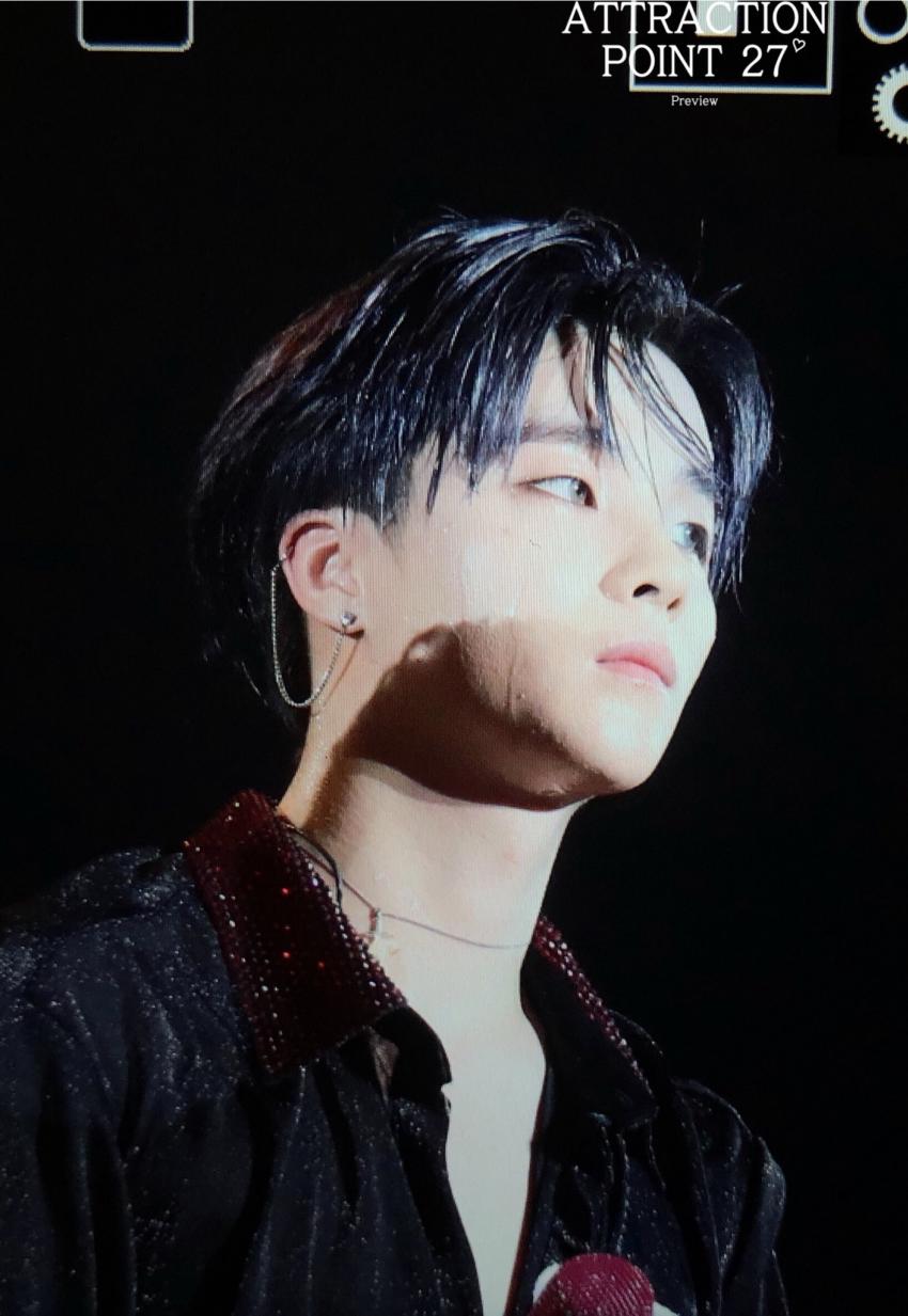 김진환은 역시 흑발이 진리 | 인스티즈