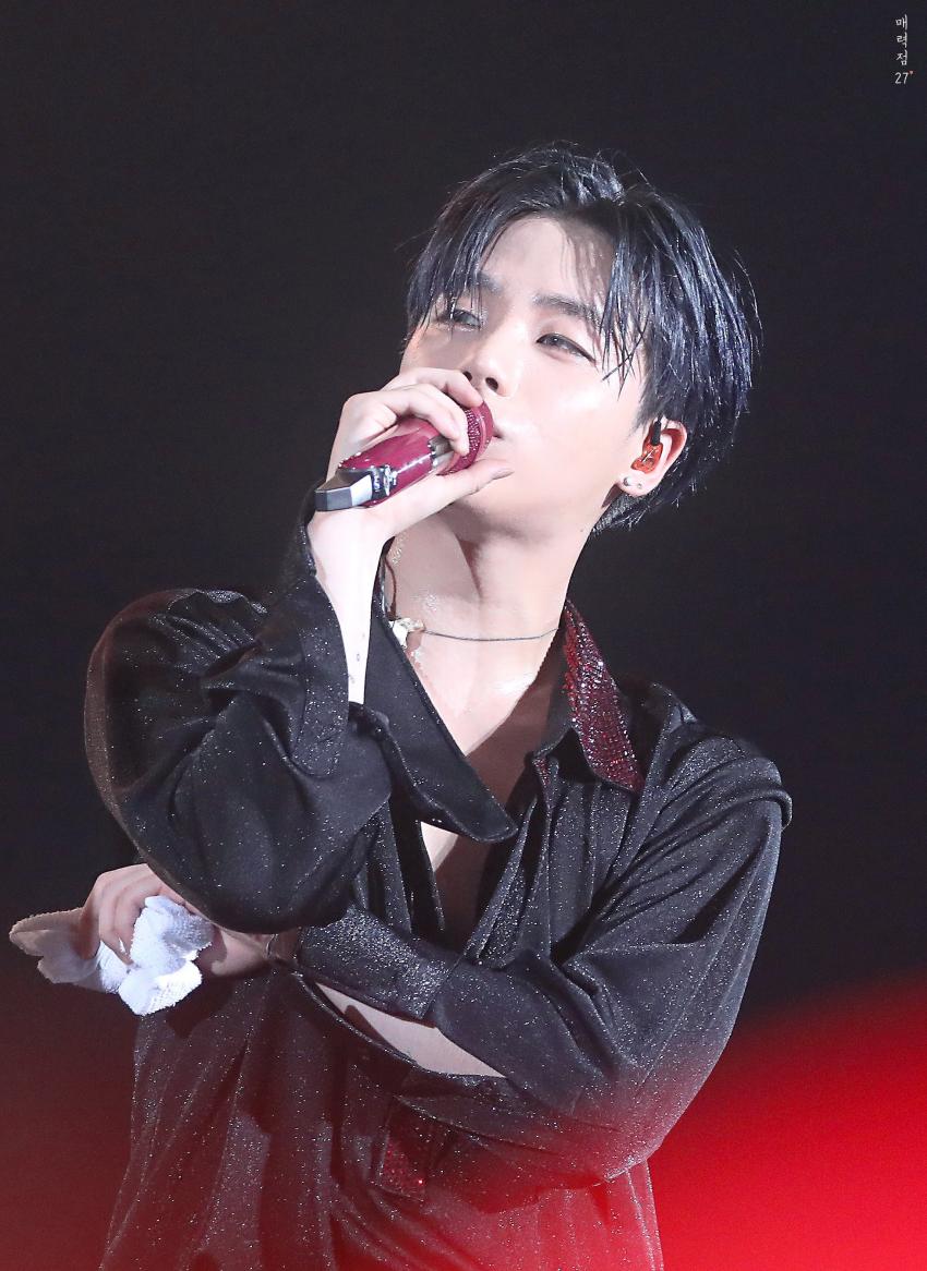 김진환은 역시 흑발이 진리 | 인스티즈