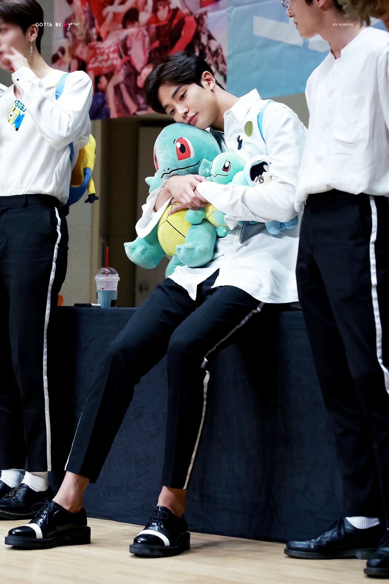 키 큰 애가 귀여우면 진짜 덕후들은 죽어나는 거야 | 인스티즈