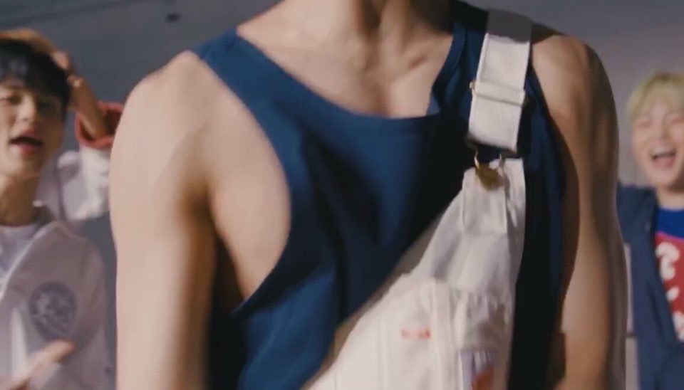 나재민....가슴 근...육....사랑해.. | 인스티즈