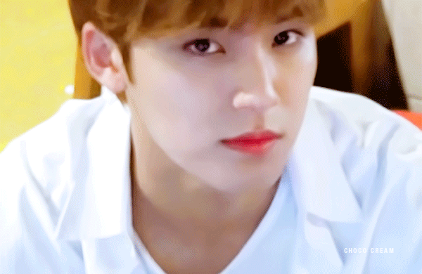 김민규가 보고 싶은 밤이다.. | 인스티즈