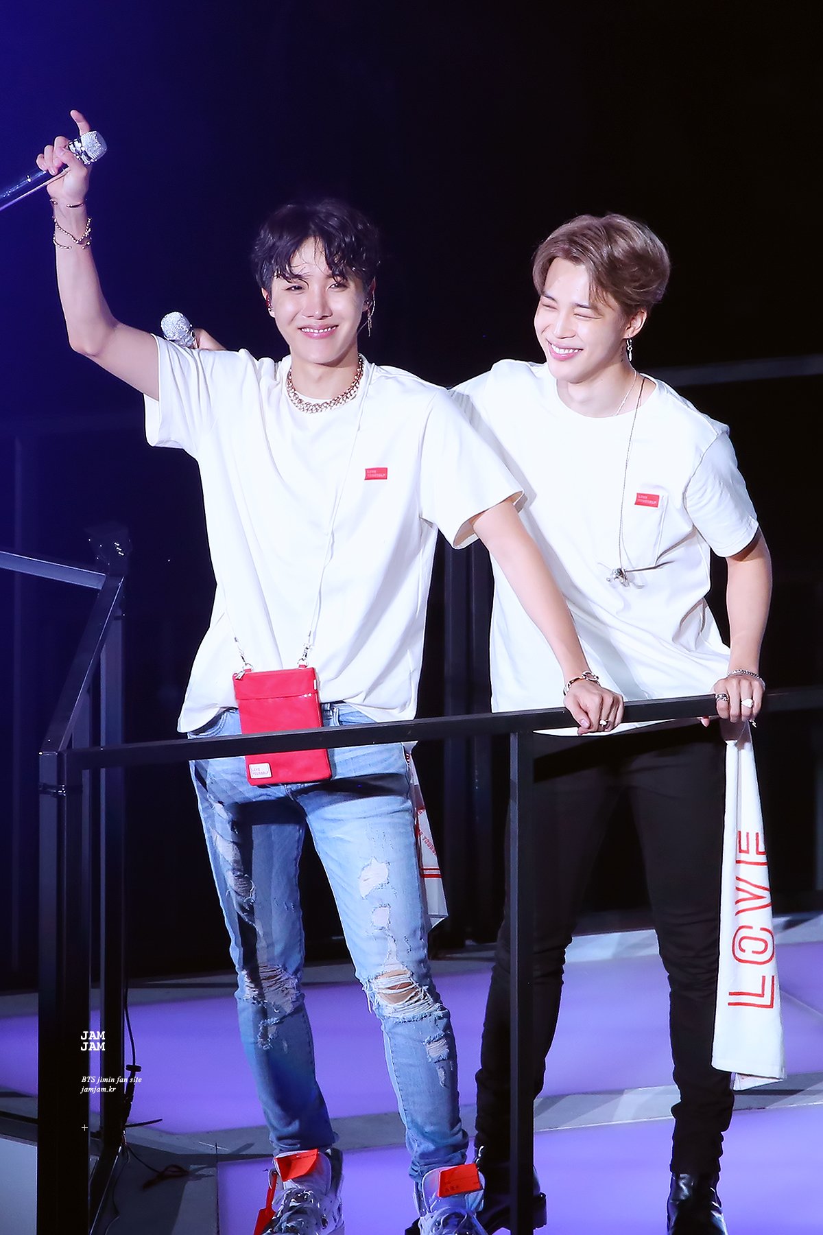 아악 호석이랑 지민이 이거 사진 떴어 아아아앟 | 인스티즈