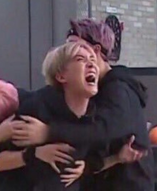 아 익들아 진짜 소리지르고 싶은데 어떡하지 | 인스티즈