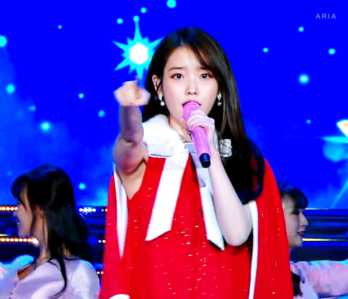 엥 머야 아이유.. 완전히 | 인스티즈