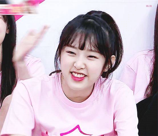 최예나 왜이렇게 어려보이지? 어리긴한데 미자같아 | 인스티즈