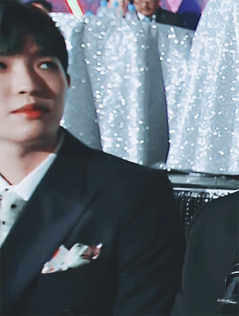 어제 끄듀에서 김재환 움짤 모음 | 인스티즈