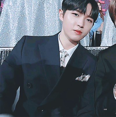 어제 끄듀에서 김재환 움짤 모음 | 인스티즈