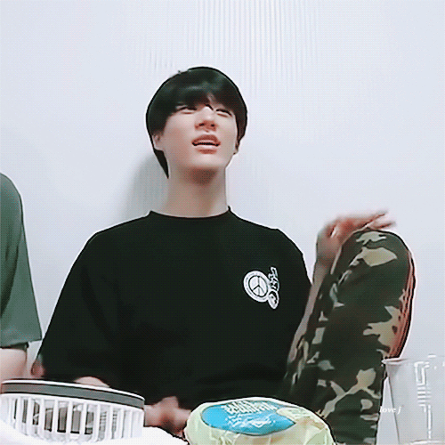 제노는... 왜이리 잘생겼을까...? | 인스티즈