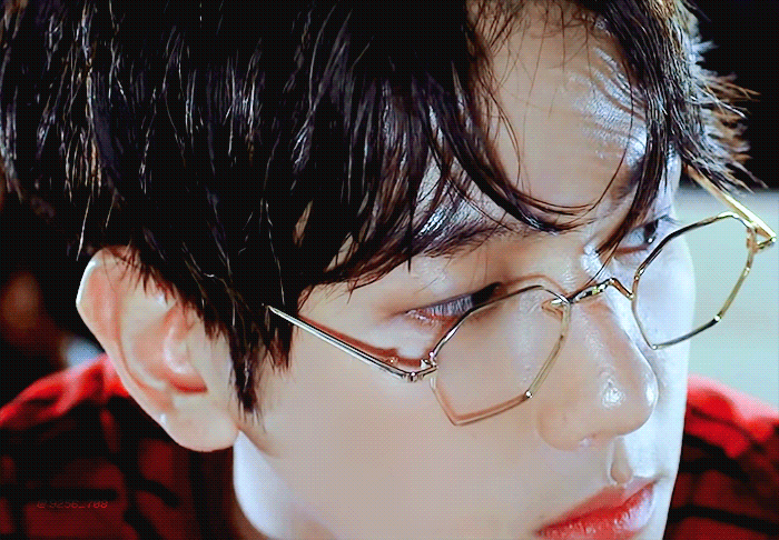 백현이는 뾰족하게 생겼는데 | 인스티즈