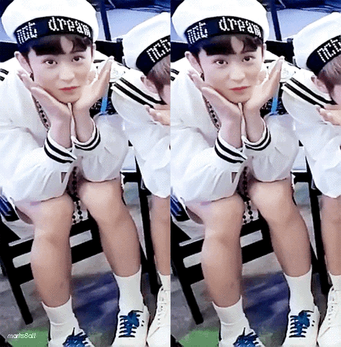 여러분 1년차이가 이렇게 엄청납니다...같은흑발 다른느낌 | 인스티즈