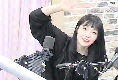 술 못 마시는 스탭 위해서 대신 술 마셔줬다는 거 진짜 ㄹㅇ 발린다 ㅋㅋㅋㅋㅋㅋㅋㅋ | 인스티즈