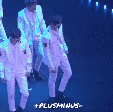 강다니엘 자켓 벗을때마다 주꼬싶다 | 인스티즈