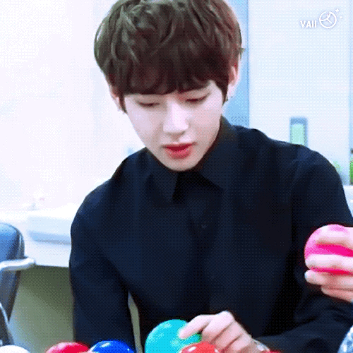 그럼 방탄 팬들이 진짜진짜 보고싶어하는 뷔 머리 이거야? | 인스티즈