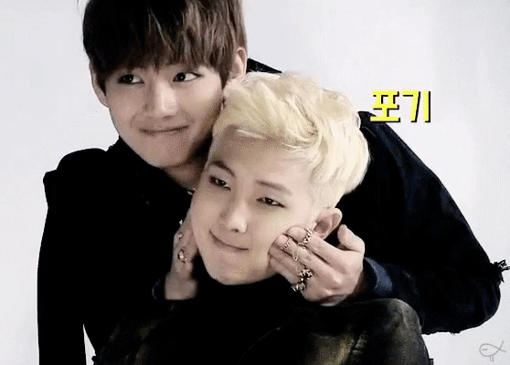 초심 잃지 않고 반죽하는 방탄 뷔와 반죽당하는 알엠 | 인스티즈