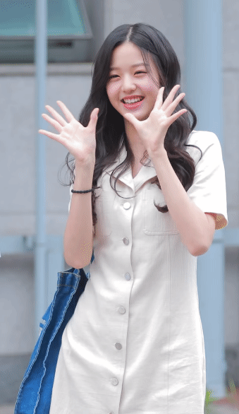 데뷔 후 스타일링이 오히려 안 어울린다는 장원영 | 인스티즈