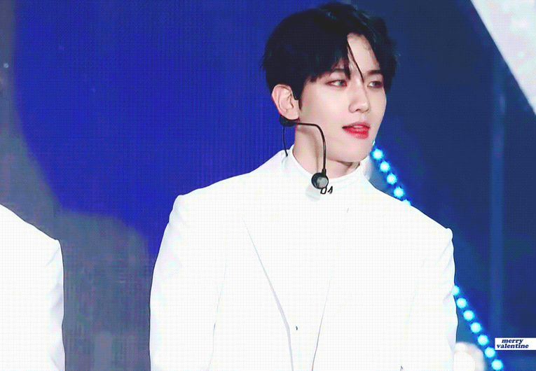 백현 이건 언제뉘... | 인스티즈