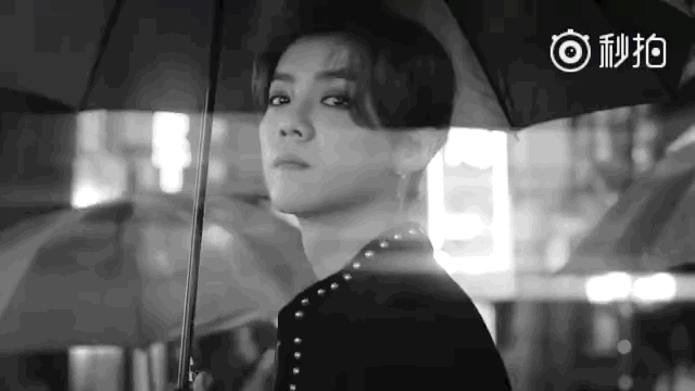 중국에 루한이 콘서트 전광판 영상 깔렸나봐! | 인스티즈