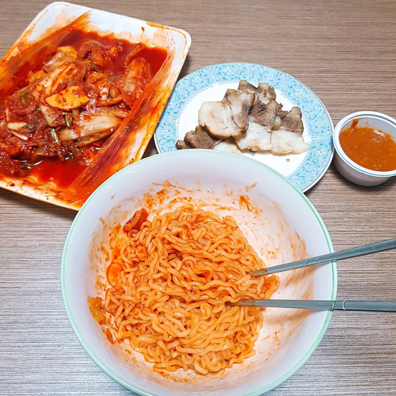 쓰니의 야식 | 인스티즈