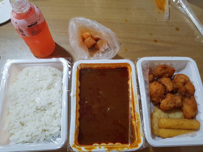 여윽시 카레는 토핑추가하는 맛으로 먹는거 아입니까? 40 | 인스티즈