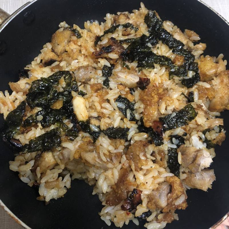 익들아 남은 치킨이랑 치킨양념잇으면 ㅠㅠㅠ4040이렇게먹어 | 인스티즈