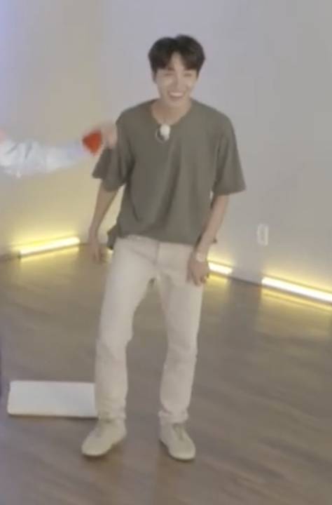 요즘 남자분들 길가면 옷 다 이렇게입으시던데 | 인스티즈