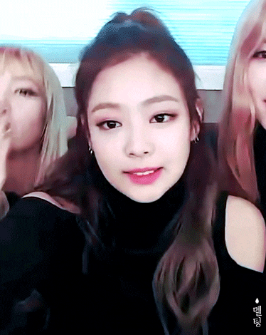 내기준 눈이 사방팔방 다 트여있눈 아이돌 | 인스티즈