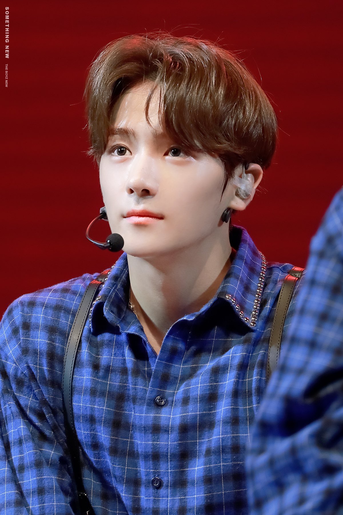 익인이들은 무슨 색 의상이 더 예뻐보이시나요 ㅠㅅㅠ | 인스티즈