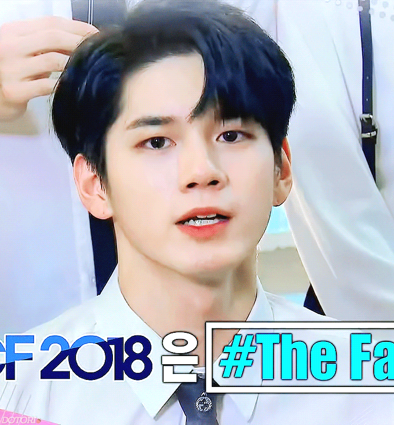 옹성우 이 짤 ㄹㅇ 승무원같지않니 | 인스티즈