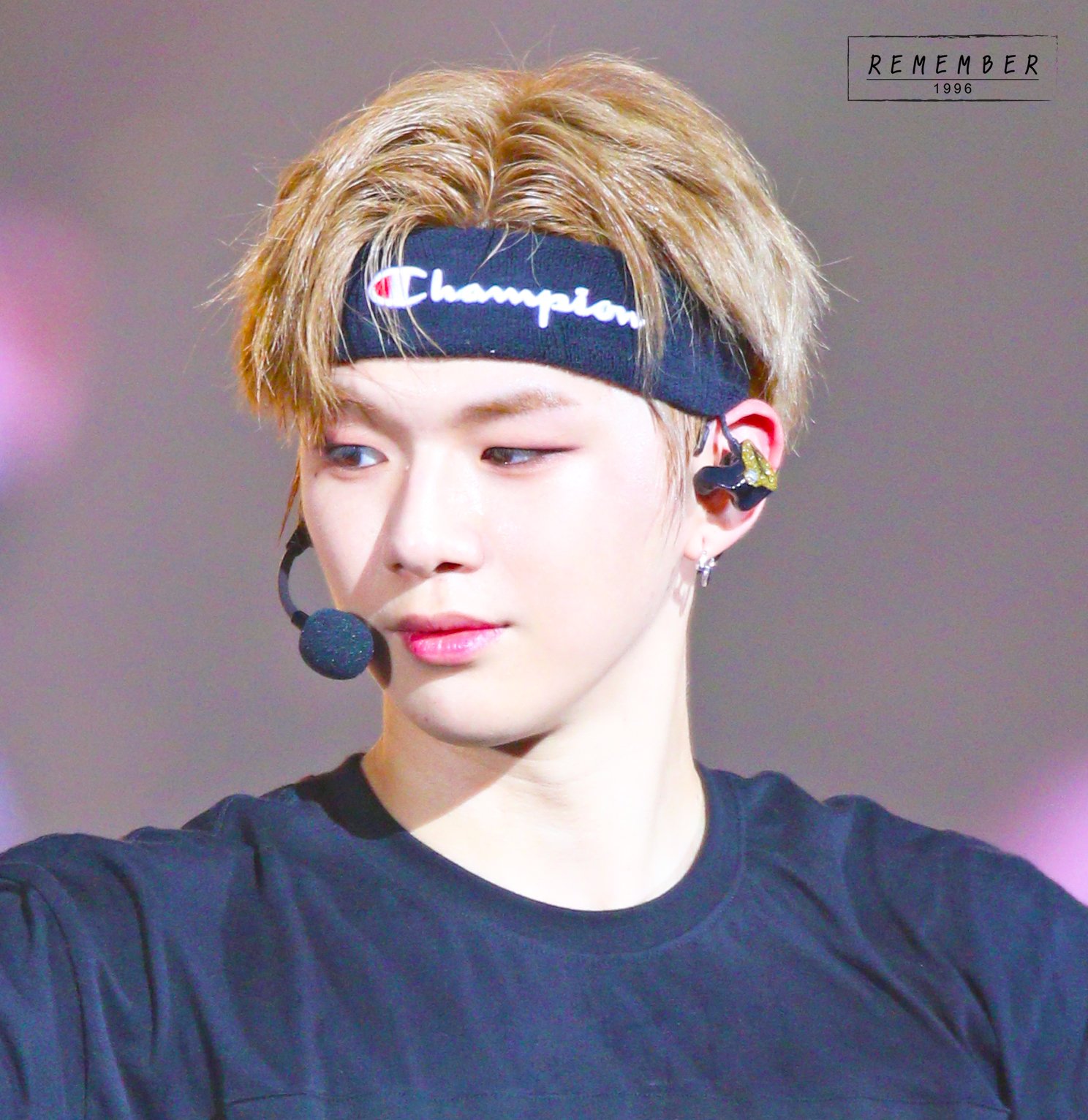 강다니엘 눈썹 뼈 최고야 | 인스티즈