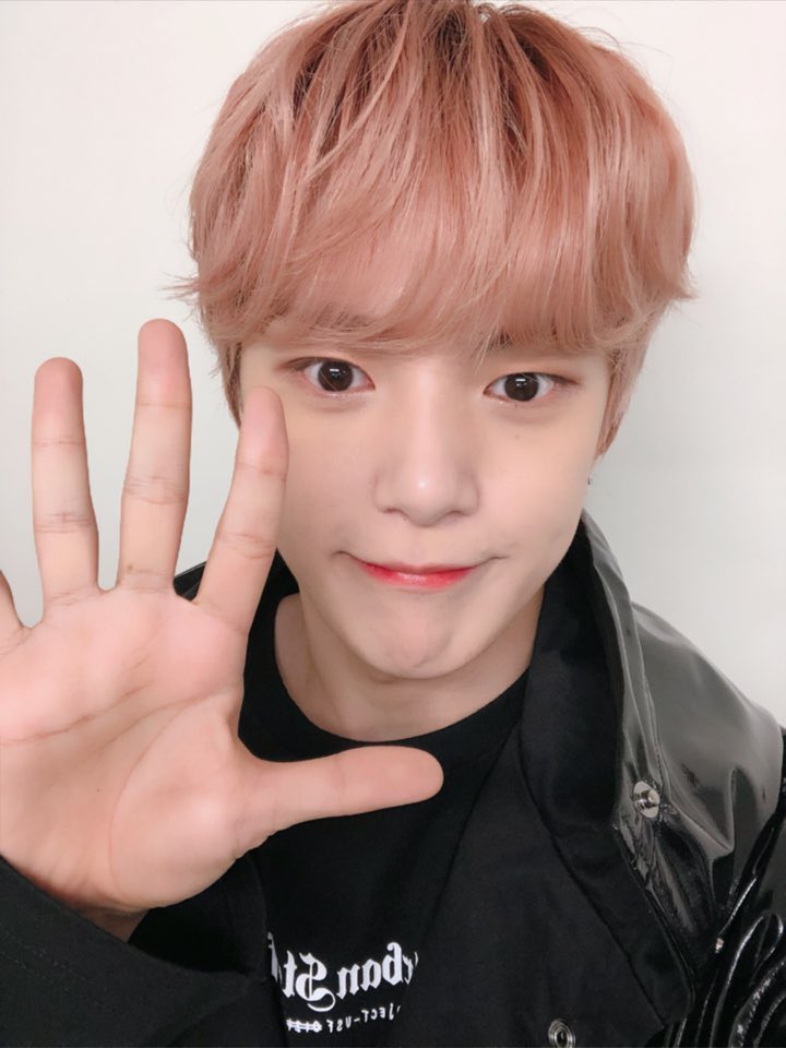 본진이 본인 사진 또올려도 되냐고 물어보는데 | 인스티즈