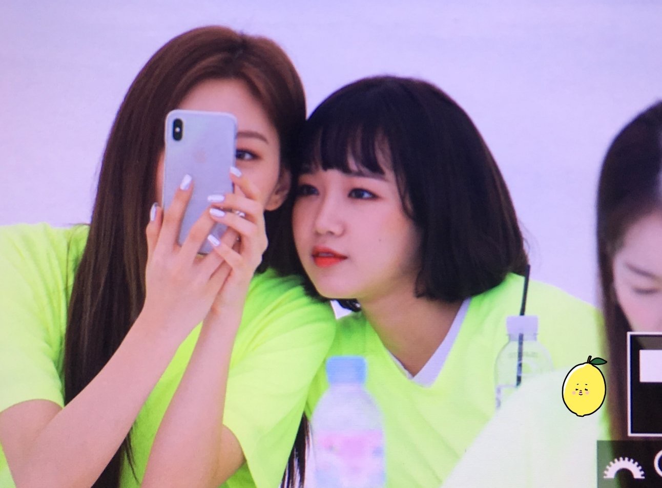 가장 의지하는 최고의 매니저이자 사진기자이자 친구인 도댕 | 인스티즈