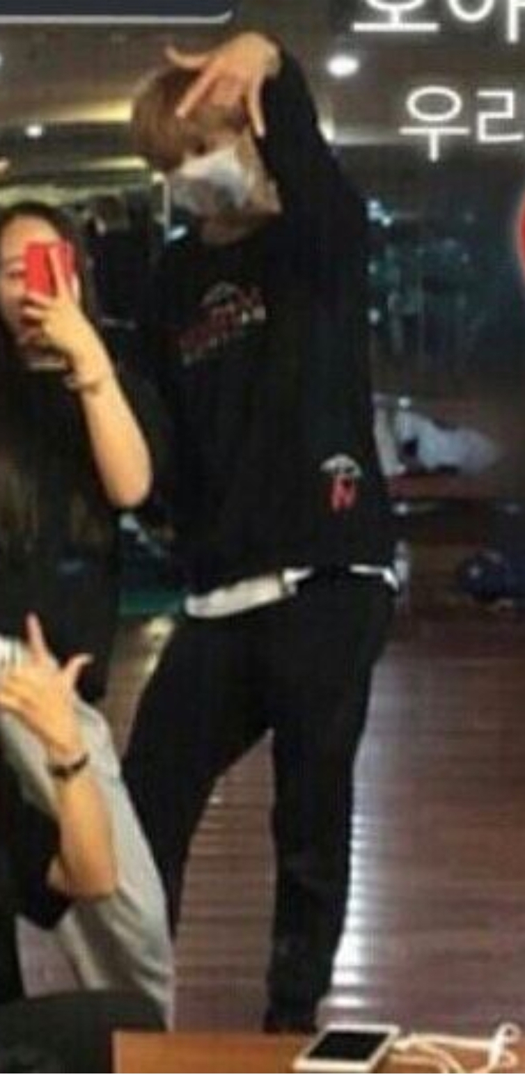 지성이 댄싱하이팀원들이랑 사진찍은거 누가봐도 아이돌... | 인스티즈