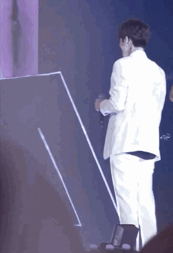 ㄱ 난 진짜 른이 손 타는 거 너무 좋아하거든 | 인스티즈