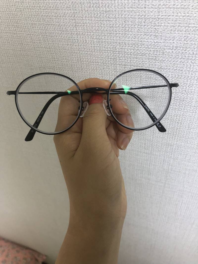 익들아 이 안경많이작아보여?????? | 인스티즈