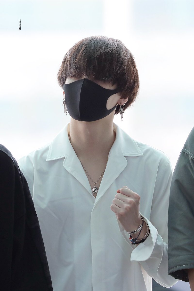 방탄 팬들 사이에서도 유명한 슈가 병약간지 레전드 | 인스티즈