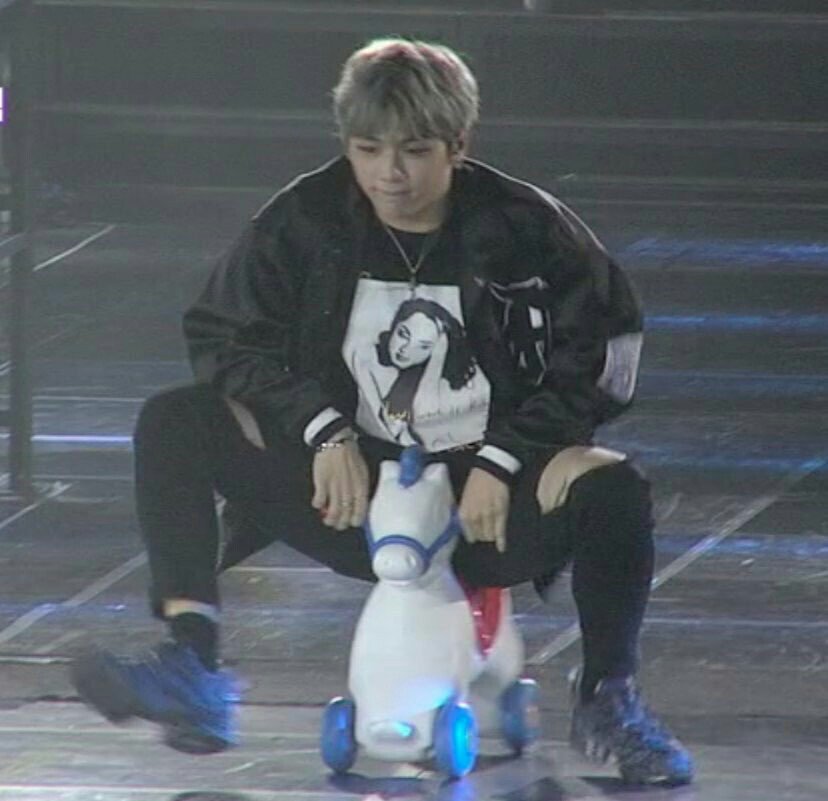 밤되니까 강다니엘 보고 싶어 | 인스티즈