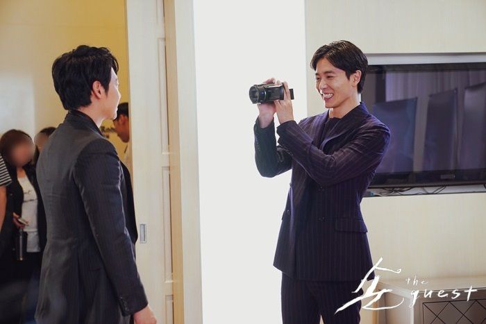 ㄱ 아 근데 손더게 보면서 나만 김재욱 김동욱 호_모 끼고 본게 아니구나 | 인스티즈