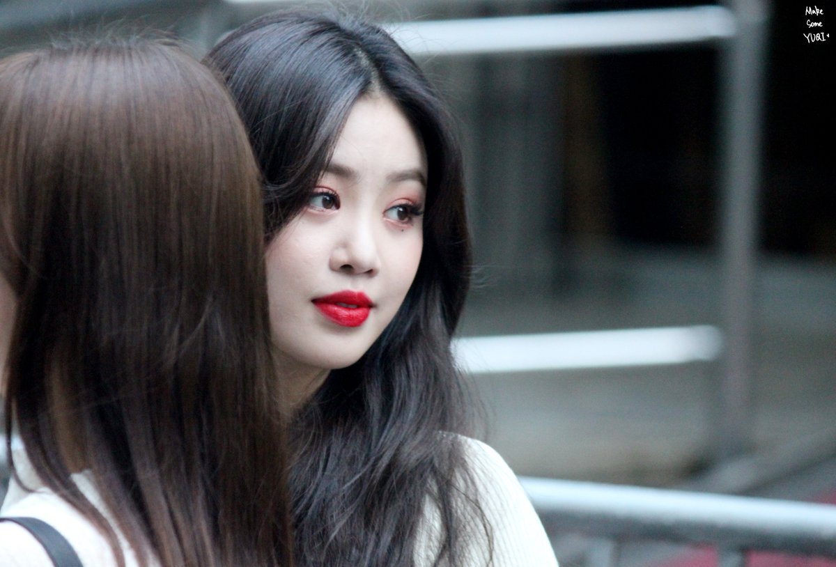 헐 수진 다시 흑발했구나 | 인스티즈