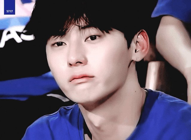 뉴이스트 울리고싶다 | 인스티즈