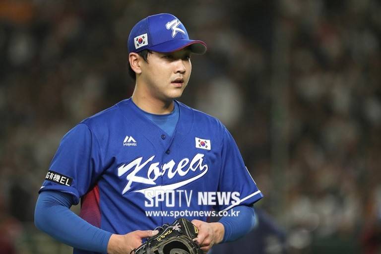 나 어릴땐 야구선수 얼빠라 그러면 이상한 사람 취급 받았는데 요즘은 | 인스티즈