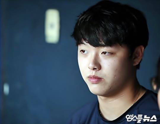 나 어릴땐 야구선수 얼빠라 그러면 이상한 사람 취급 받았는데 요즘은 | 인스티즈