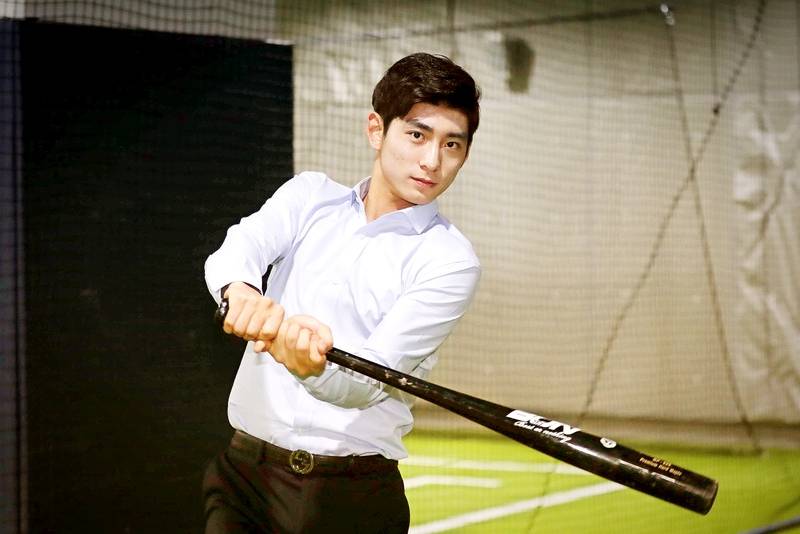 나 어릴땐 야구선수 얼빠라 그러면 이상한 사람 취급 받았는데 요즘은 | 인스티즈