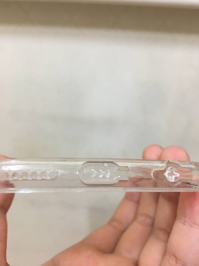 아이폰 젤리케이스 원래 그 막혀있어?? | 인스티즈