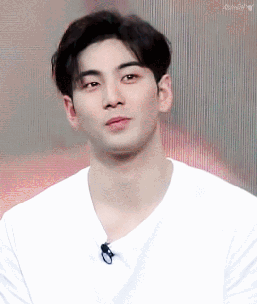 강동호 어깨진짜 ㅠㅠㅠㅠㅠㅠㅠㅠ몇평이야 ㅠㅠㅠㅠ | 인스티즈